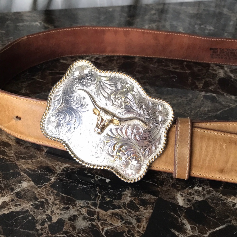 Tony Lama western unisex belt silver Longhorn buckle 32